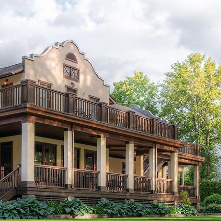 Naramata Inn Экстерьер фото